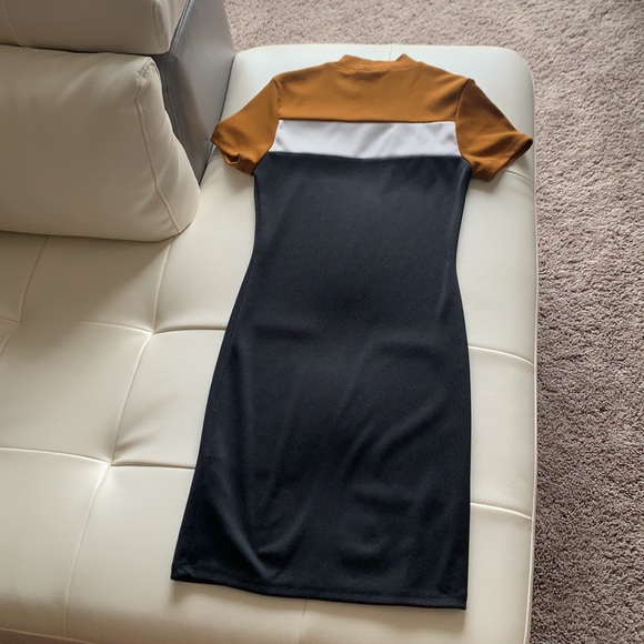 Mini tight casual dress - Picture 2 of 2